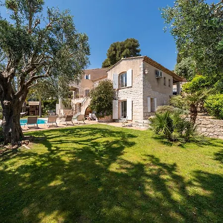 4-bedroom With Swimming Pool Garden And Sea Views Вилла *