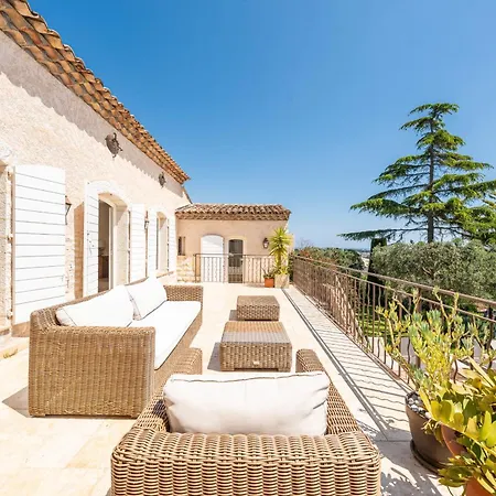 4-bedroom With Swimming Pool Garden And Sea Views Villa